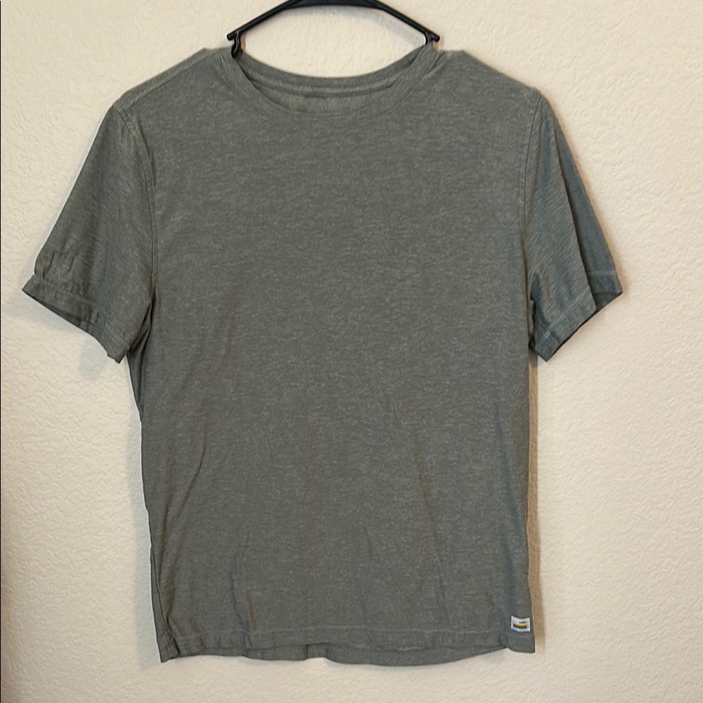 Vuori Men's Green T-Shirt